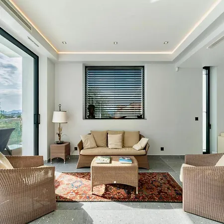 Majestic Cannes Villa, Tranquil Oasis * Le Cannet