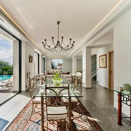 Majestic Cannes Villa, Tranquil Oasis Casa vacanze *