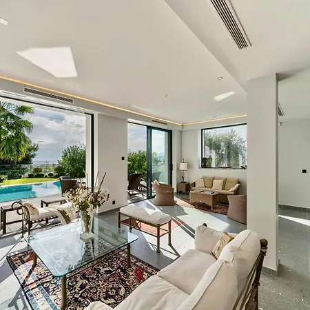 Majestic Cannes Villa, Tranquil Oasis * לה קאנה
